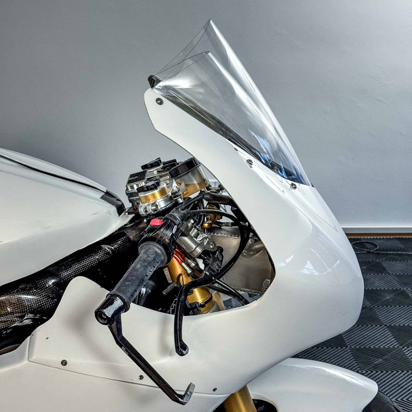 #m2s Windscreen
